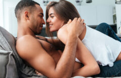 Ce poți învăța despre masturbare din videoclipurile porno și cum să-ți descoperi plăcerea